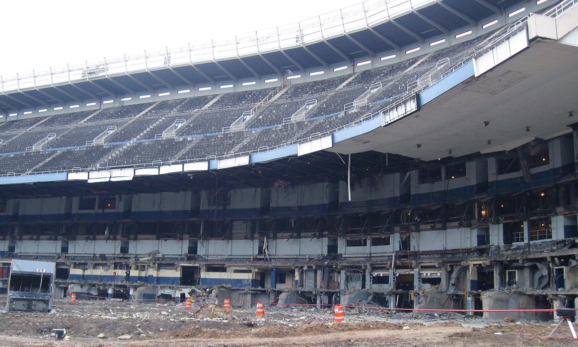 StadiumPage Blog: Yankee Stadium Demolition - 02/15/10