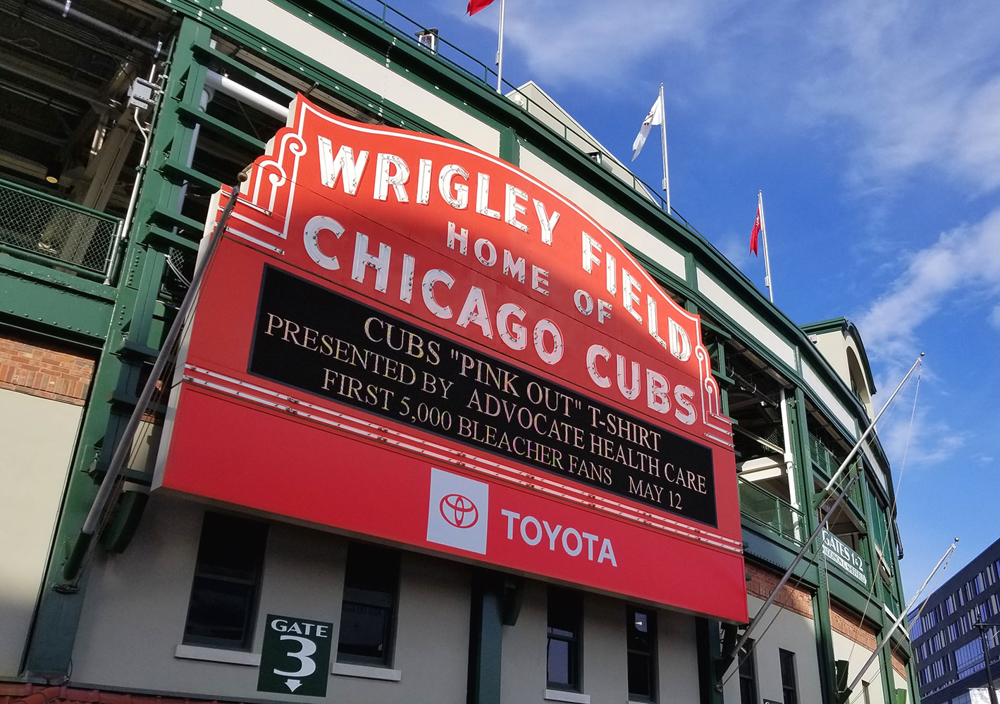 Wrigley Field adds new technology for security, concessions